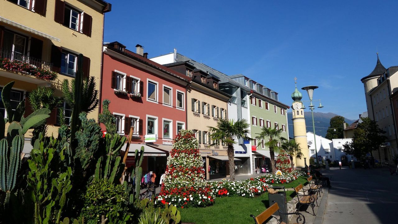 Die Stadt Lienz - Ein Geheimtipp für die ganze Familie | Die Sonnenstadt Lienz begrüßt Sie mitten in den beeindruckenden Lienzer Dolomiten | © OsttirolerLand.com