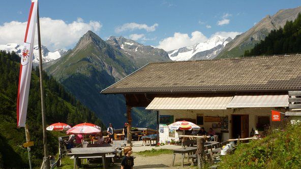 Lasnitzenhütte (1900m) | Bewirtschaftet - Übernachtung Ja - Hausmannskost