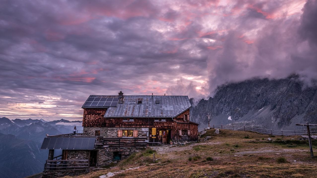 Die Bonn-Matreier-Hütte befindet sich am Venediger Höhenweg in Osttirol