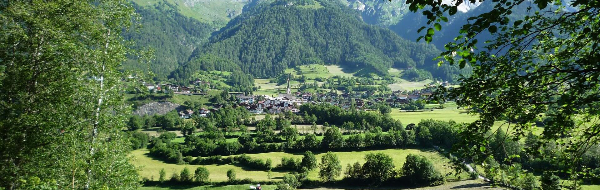 Entdecken Sie Virgen, das strahlende Sonnendorf 