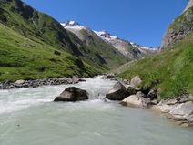 Der Iseltrail ist gut ausgeschildert und mit zahlreichen Aussichtspunkten