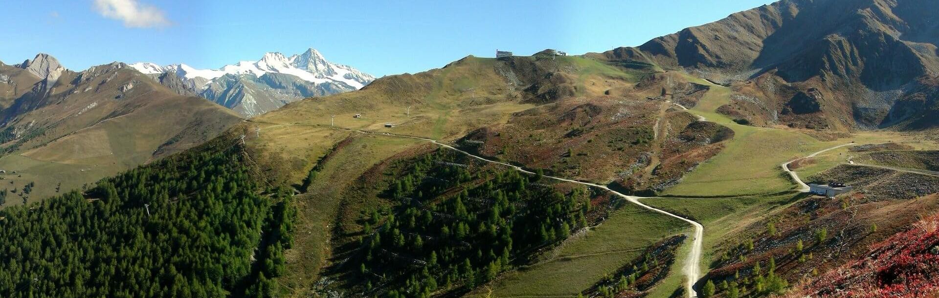 Wandern mit den Osttiroler Bergbahnen Sommergondeln, dort wo die Sonne lacht | © Köffler Hubert