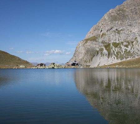 Obstanserseehuette-osttirol-huette1-(c)-Vanessa-Bodner