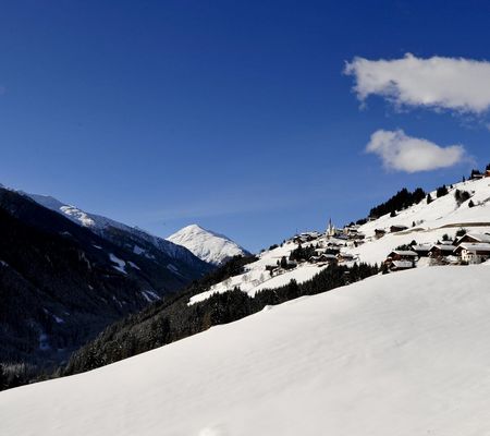 St. Veit im Defereggental im Winter - OsttirolerLand.com | © TVB St.Jakob