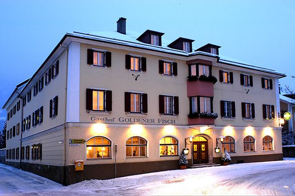 Hotel Goldener Fisch -Zimmer, Welness und Essen Foto: goldener-fisch.at