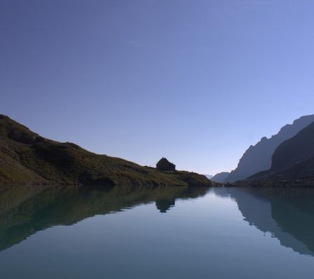 Adolf Nossberger Hütte 2488m - Landschaft Lienzer Dolomiten - Foto: Christian