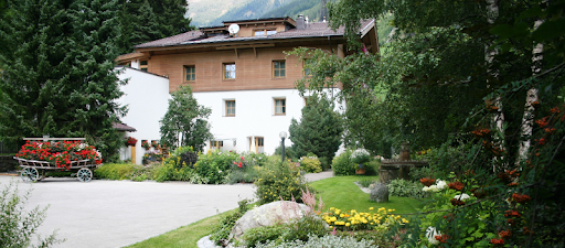 Gasthof Niederbruggerhof *** | 14 gemütlich eingerichteten Zimmer mit Frühstück