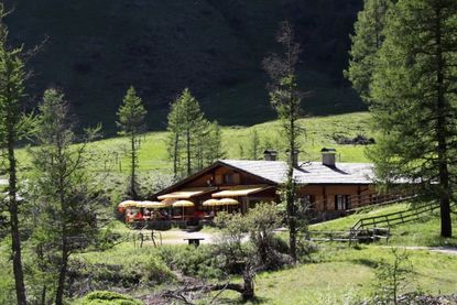 Bergeralm in Kals 2.621m - Jausenstation | © bergeralm-kals.at