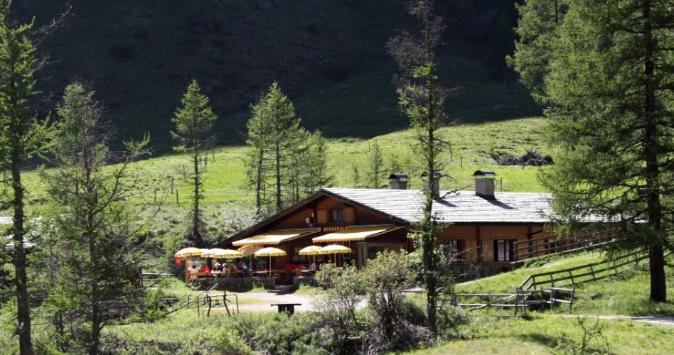 Bergeralm in Kals 2.621m - Jausenstation | © bergeralm-kals.at