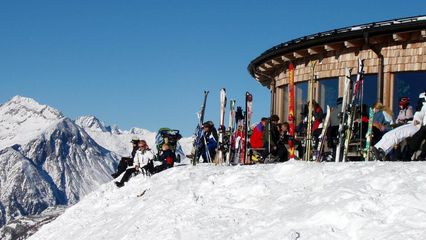 Berggasthaus Goldried auf 2.150 Meter - Skihütte im Skigebiet Goldried