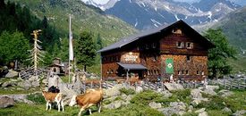 Lienzer Hütte 1.977m 100 Schlafplätze in Zweibett-, Familienzimmern, Matratzenlagern