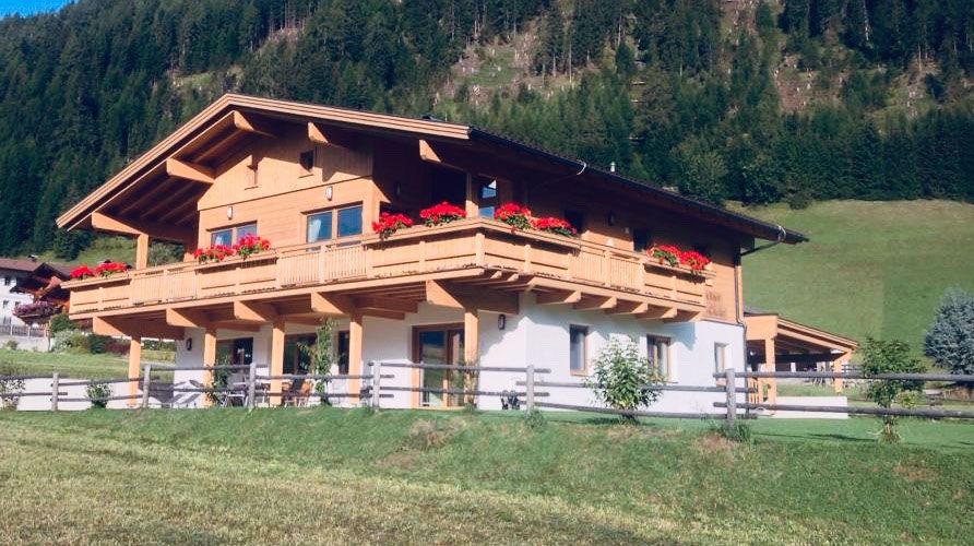 Grossglockner-Goldried Chalet in Kals Osttirol - Foto: grossglockner-goldried-chalet.at