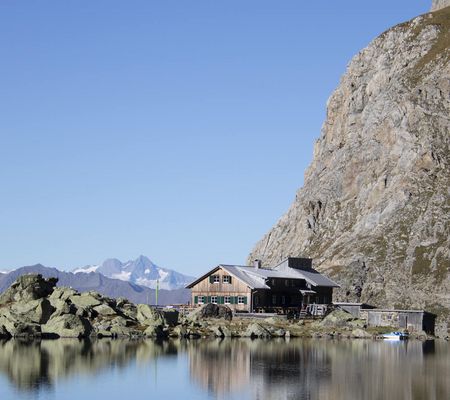 Obstanserseehuette-osttirol-huette1-(c)-Vanessa-Bodner