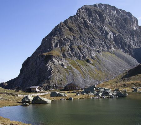 Obstanserseehuette-osttirol-huette1-(c)-Vanessa-Bodner