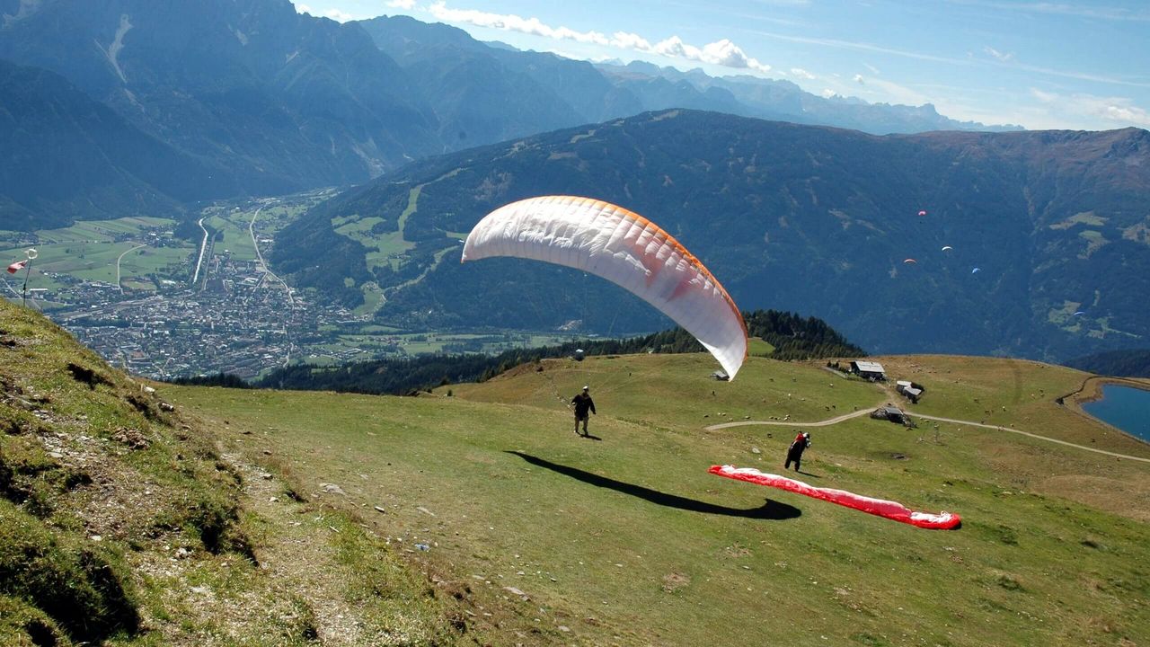 Paragleiten in Osttirol - Zettersfeld bei Lienz - Bild: TVB Osttirol-Isep_CK