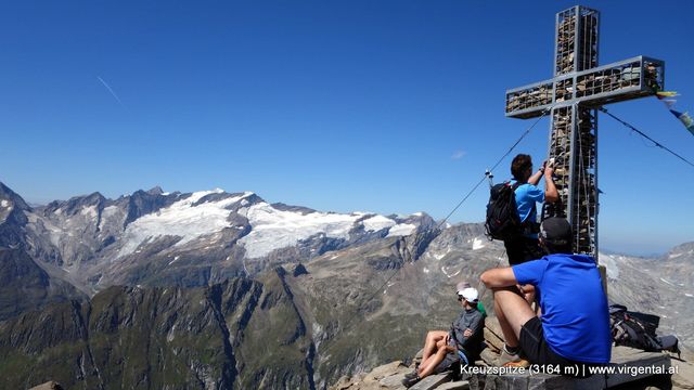 Ein schöner Aussichtsberge über dem Sajatkar ist die Kreuzspitze