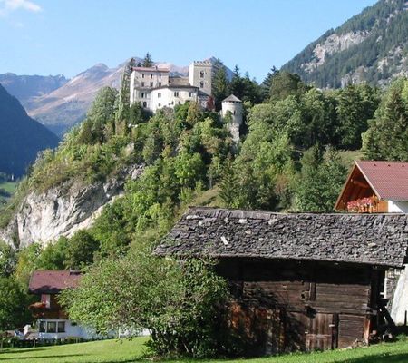 Schloss Weißenstein bei Matrei in Osttirol | © Köffler Hubert