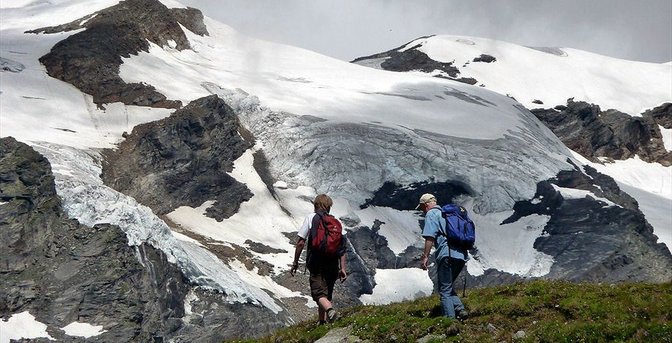 Essener- und Rostocker Hütte 2.208m | Idealer Ausgangspunkt für Touren Osttirol