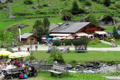 Islitzeralm 1.513 m | Jausenstation an den Umbalfällen Wasserfällen