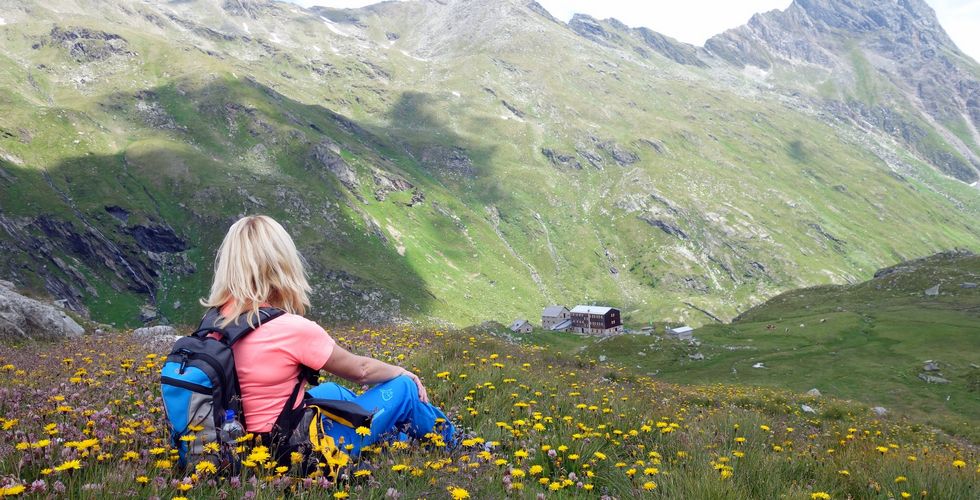 Essener- und Rostocker Hütte 2.208m | Idealer Ausgangspunkt für Touren Osttirol