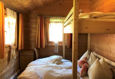 Gästehaus Schlossnerhof*** Ferien-Blockhaus Klein-Venediger, Stockbett | Virgen in Osttirol