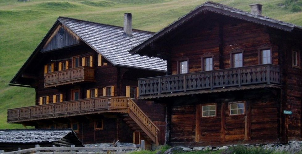 Die gemütliche Bergeralm mit wunderschöner Aussicht auf Virgen in Osttirol.