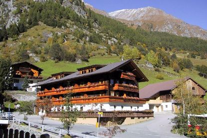 Hotel Gasthof Islitzer *** | Ferienwohnungen und Zimmer in Hinterbichl