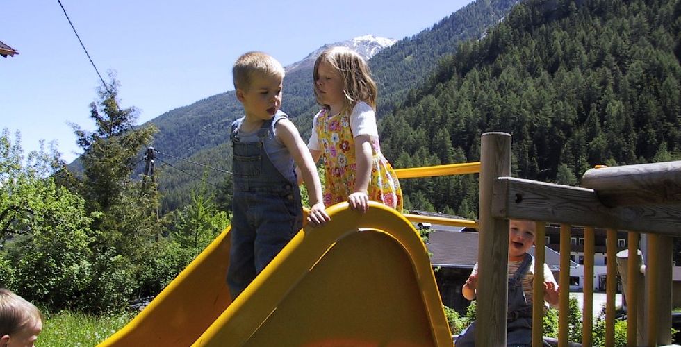 Hotel Gasthof Islitzer *** | Ferienwohnungen und Zimmer - Spielplatz