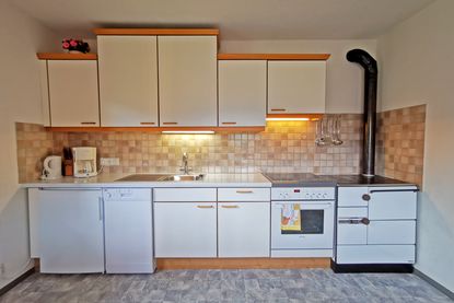 Oberbacherhof - Ferienwohnung Holunderblüte Küche und Wohnzimmer 