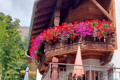 Appartements und Ferienwohnungen Blusnerhof Virgen