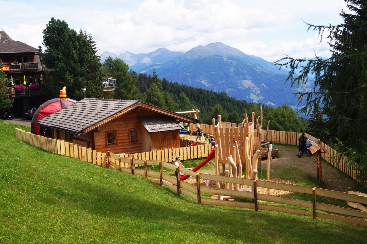 Familienpark Zettersfeld – 15 Spielstationen bei Lienz | Bild: TVB Osttirol Familienpark Zettersfeld – 15 Spielstationen bei Lienz | Bild: TVB Osttirol