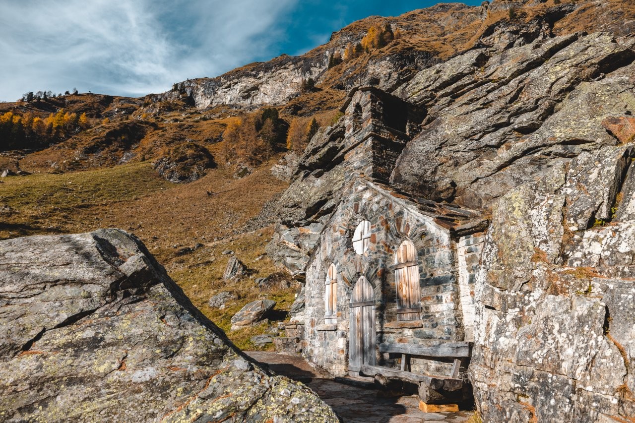Felsenkapelle Gschlößtal | Bild: Nationalpark Hohe Tauern / Mathäus Gartner Felsenkapelle Gschlößtal | Bild: Nationalpark Hohe Tauern / Mathäus Gartner