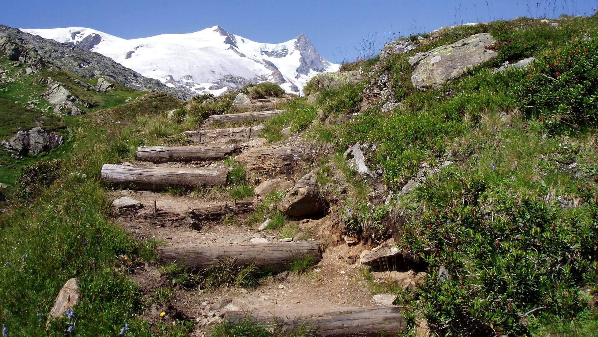 Berglandschaft beim Gletscherweg Innergschlöß in Osttirol