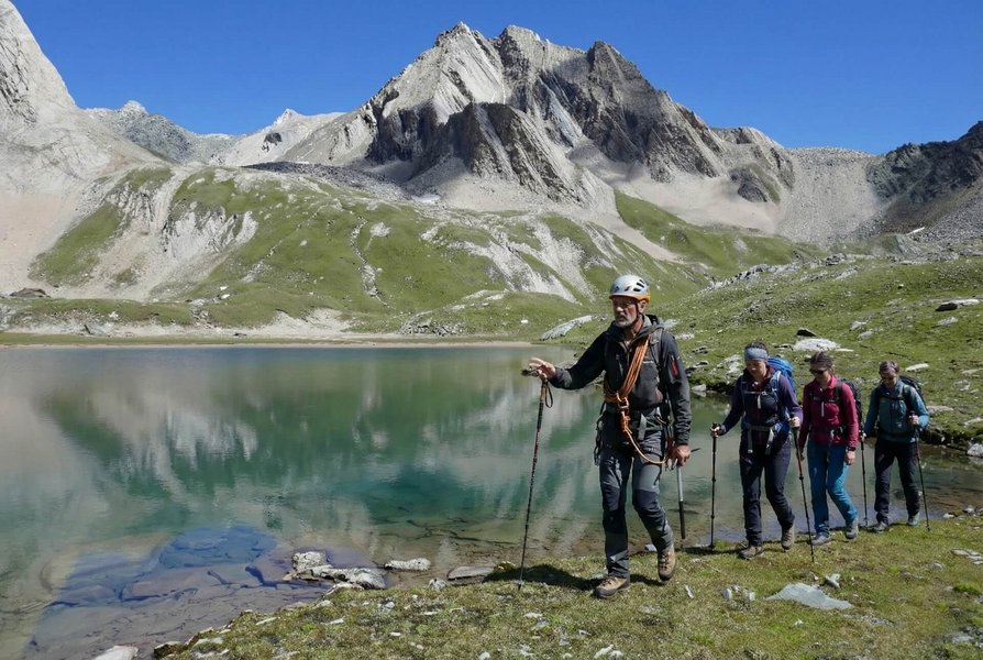 Bergführer bei einer Tour in der Osttiroler Bergwelt