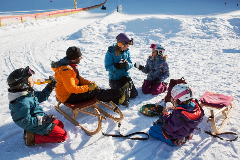 Rodeln mit der ganzen Familie auf der Rodelbahn Lugger Alm 