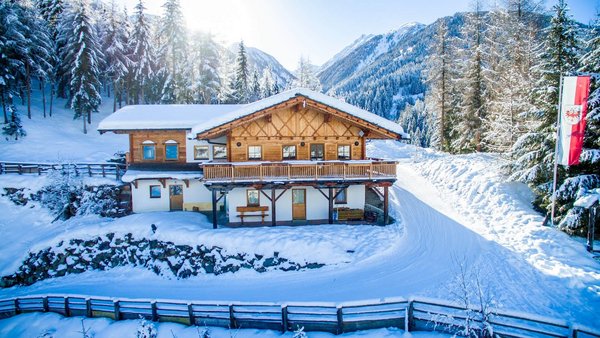 Naturrodelbahn Würfelehütte Virgen Einkehrmöglichkeit auch per Taxi | © Würfelehütte